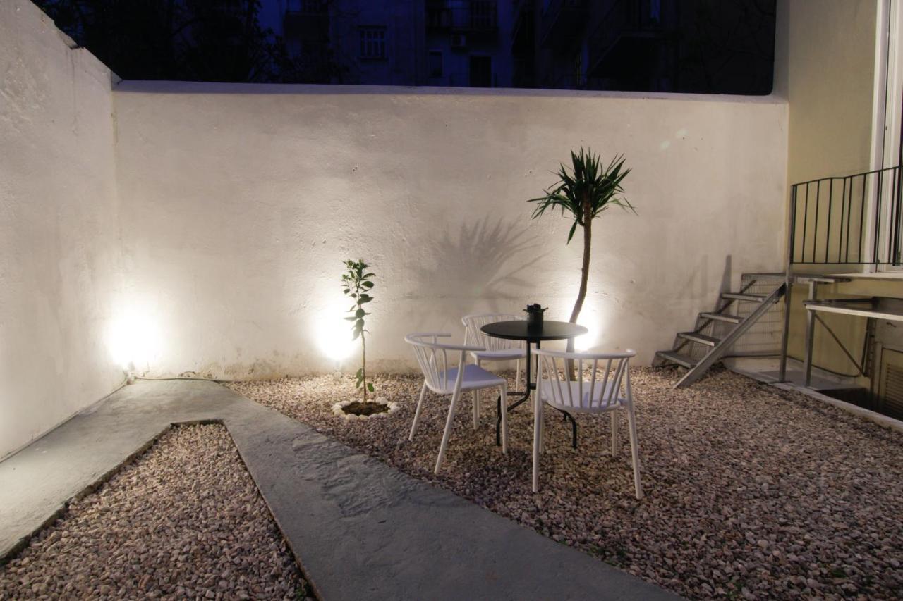 Patio Apartment Near Metro & Acropolis Atenas Exterior foto