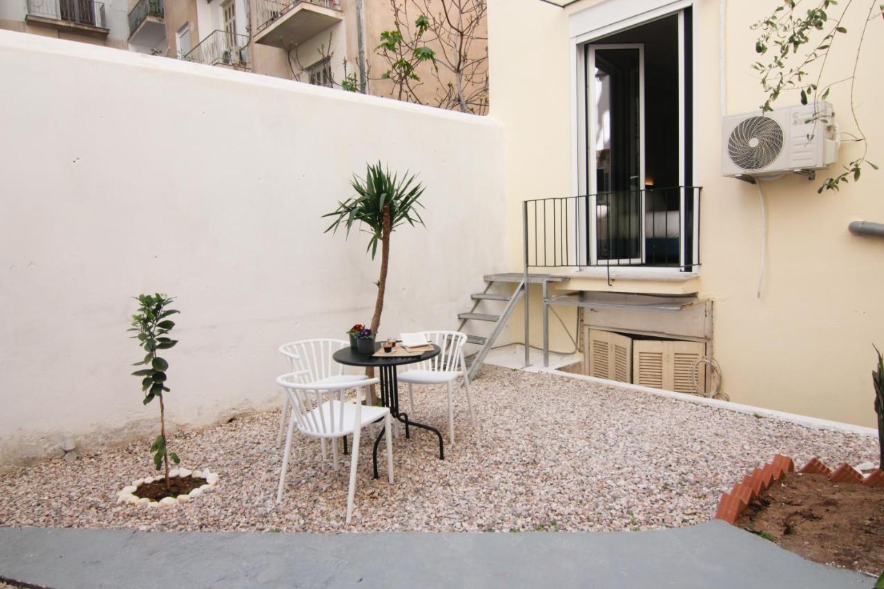Patio Apartment Near Metro & Acropolis Atenas Exterior foto